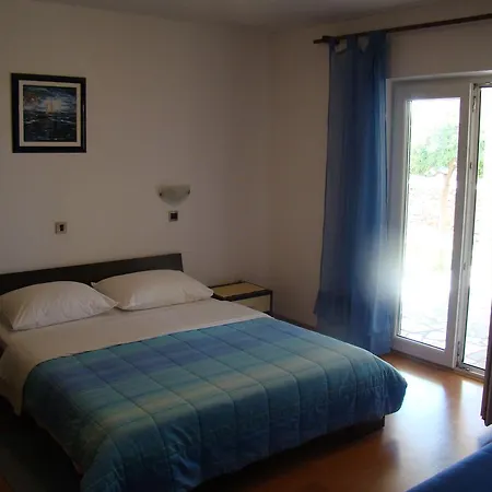 Apartment House Nono Povljana Room photo