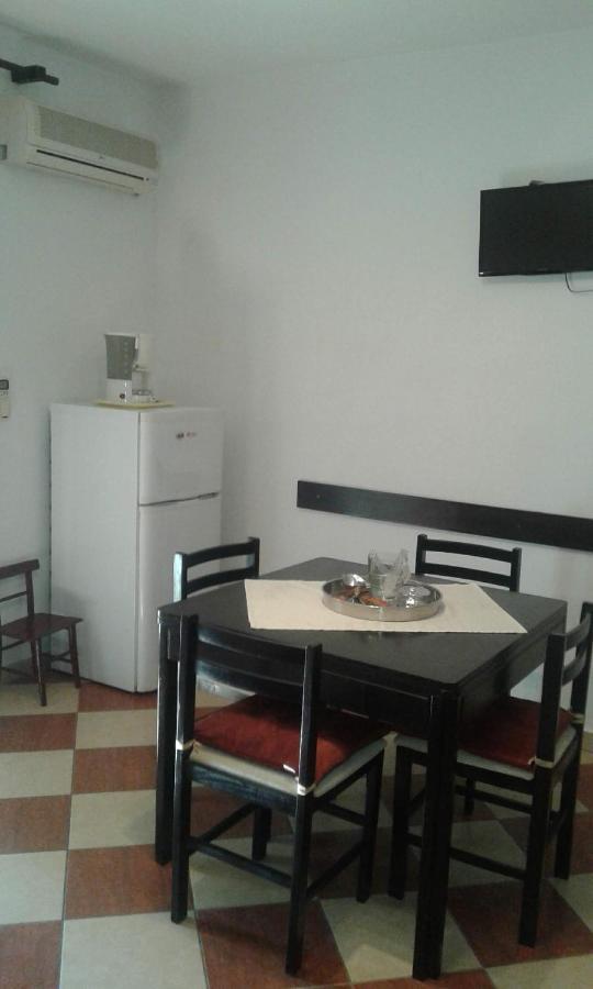 Apartment House Nono Povljana